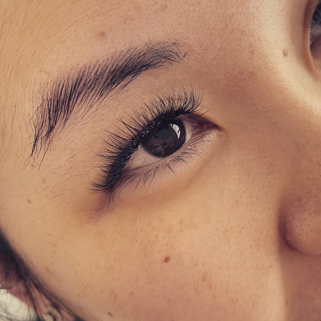 LashLovebyLT | 1485 Day Ter, Milton, ON L9T 7K6, Canada | Phone: (647) 686-9182
