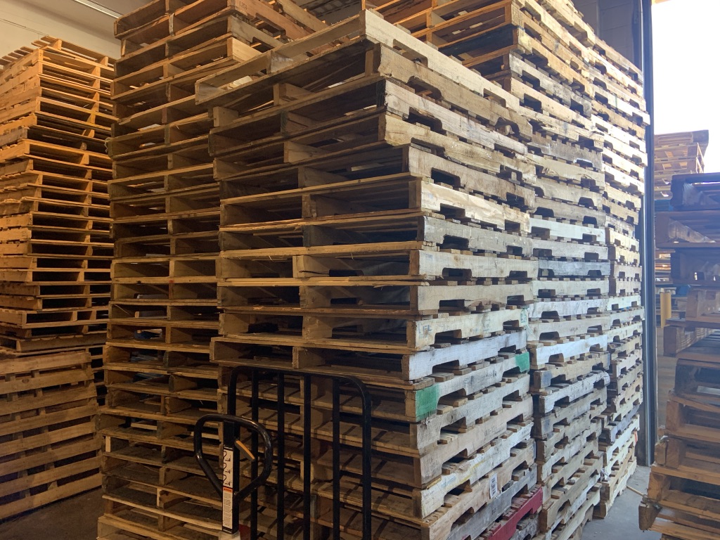 Double Z Pallets & Recycling Ltd. | 26632 111 Ave NW #104, Acheson, AB T7X 6E1, Canada | Phone: (780) 996-8003