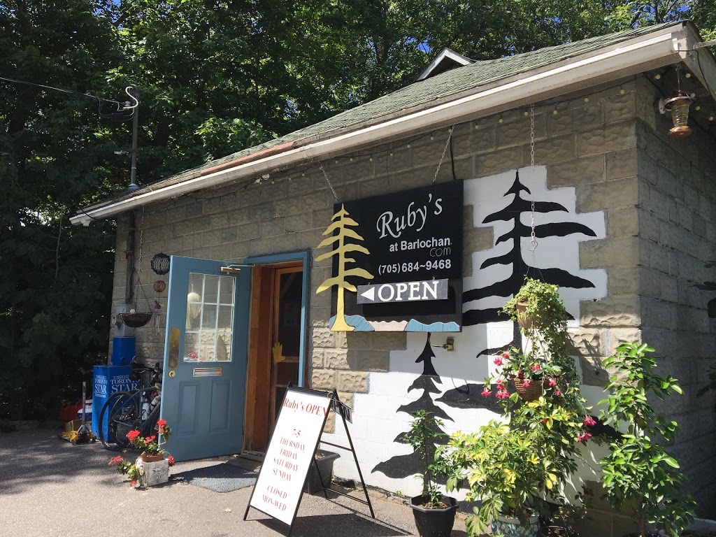 Breezzy Pine’s Country Kitchen | 1051 Barlochan Rd, Gravenhurst, ON P1P 1R2, Canada | Phone: (705) 684-9468