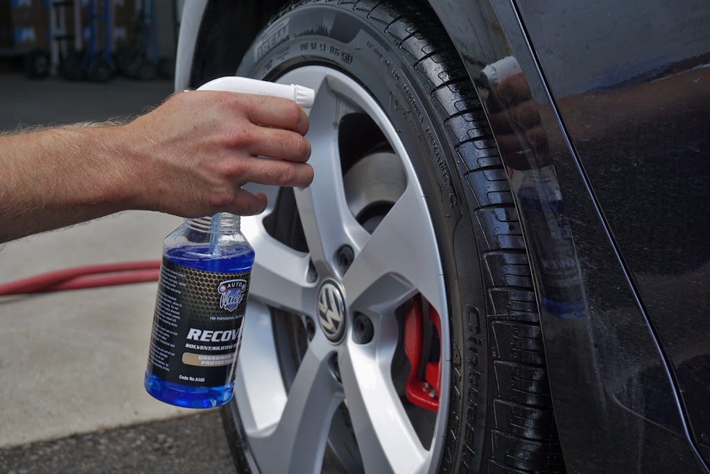 Action Detailer Supply | 154 Hamilton Regional Rd 8, Dundas, ON L9H 5E1, Canada | Phone: (905) 627-9222