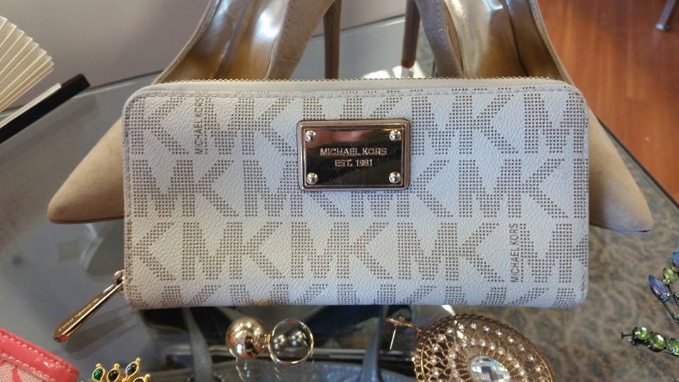 Canadian Clothing Exchange - Stevensville | 2763 Stevensville Rd, Stevensville, ON L0S 1S0, Canada | Phone: (905) 382-0110