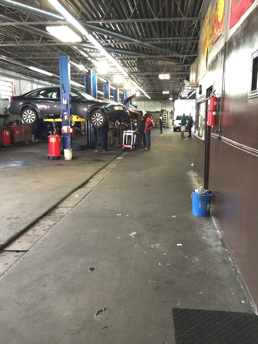 Jawad Garage Inc. | 10370 Avenue Armand Lavergne, Montréal-Nord, QC H1H 3N4, Canada | Phone: (514) 323-0769