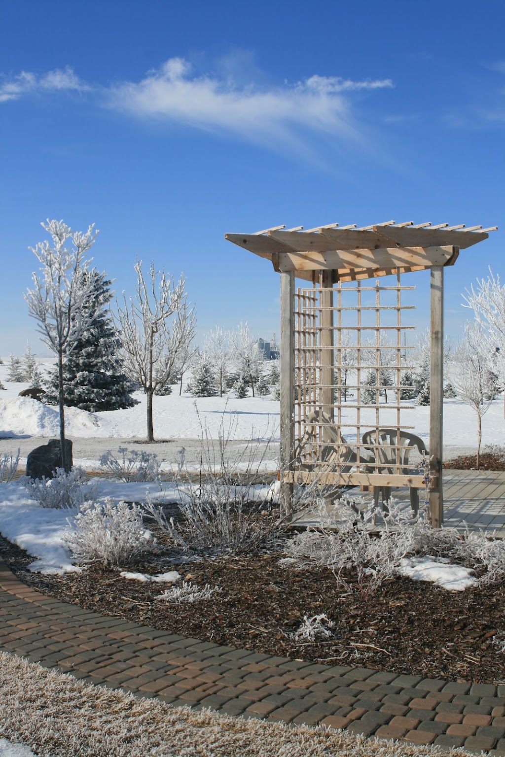 Landscape Plus | 251001 Range Road 262, AB T1P 0T5, Canada | Phone: (403) 934-4421
