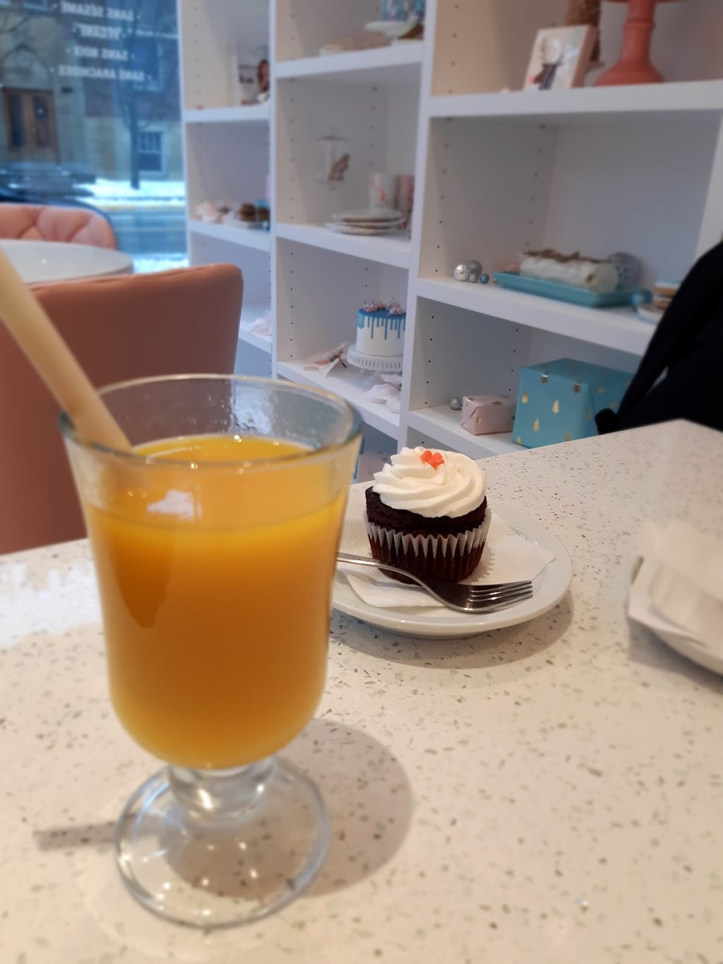 Sushi Shop | 1053 Avenue Bernard, Outremont, QC H2V 1V1, Canada | Phone: (514) 272-8883