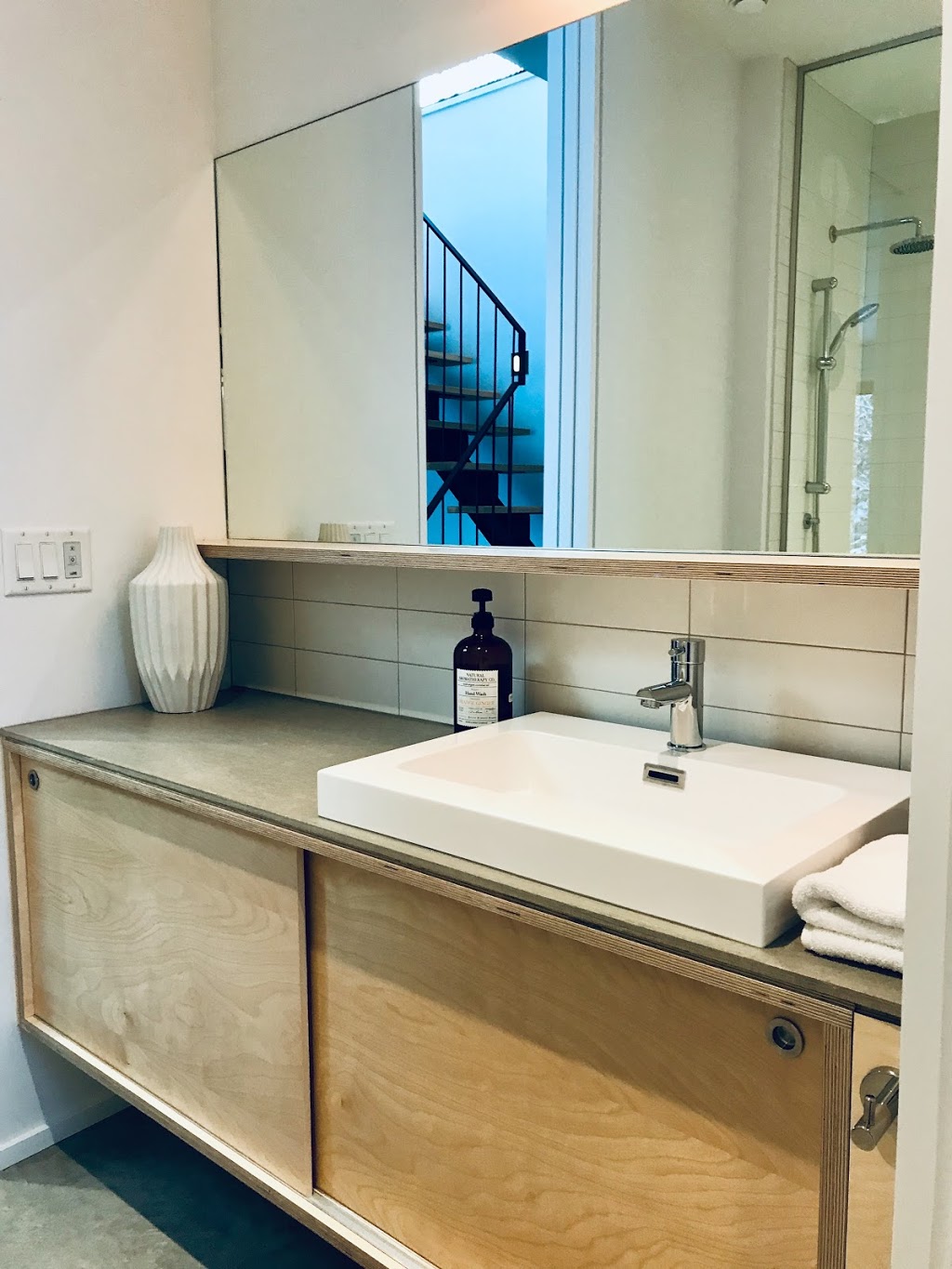 Chalet Spahaus 128 | 20 Chemin de la Pointe-aux-Pères, Lac-Supérieur, QC J0T 1P0, Canada | Phone: (888) 251-5138