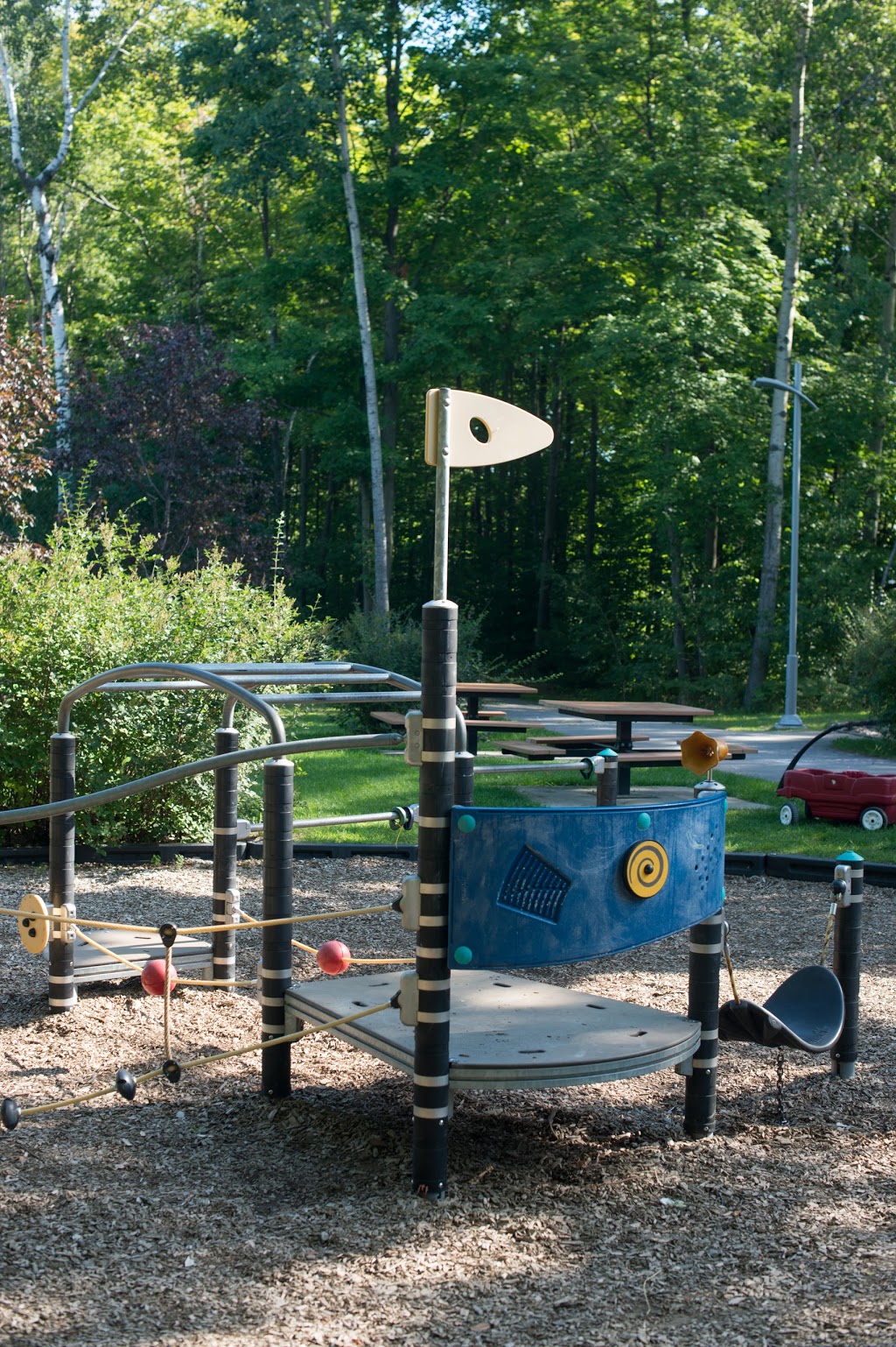 Parc de lEsplanade | 2311 Rue Chaumont, Mascouche, QC J7K 0J5, Canada | Phone: (450) 474-4133