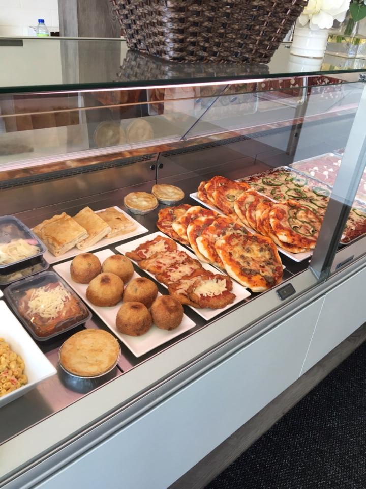 La Ptite Gâterie du coin | 283 Boulevard Larochelle, Repentigny, QC J6A 1L2, Canada | Phone: (450) 585-1005