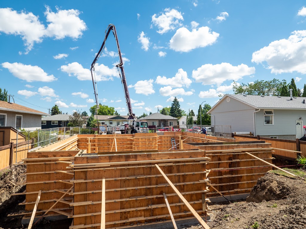 Contact Renovations & Custom Homes Ltd. | 9763 62 Ave NW, Edmonton, AB T6E 0E4, Canada | Phone: (780) 455-4446