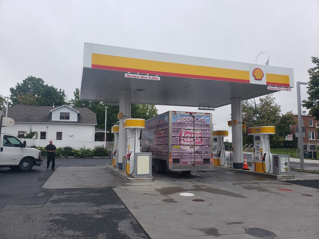 Shell | 1700 Rue de Montarville, Saint-Bruno-de-Montarville, QC J3V 3V1, Canada | Phone: (450) 441-1860