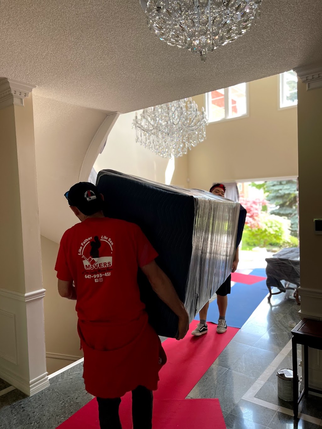 Like father like son movers Richmond Hill | 103 Alpine Crescent, Richmond Hill, ON L4S 1V9, Canada | Phone: (647) 993-4555