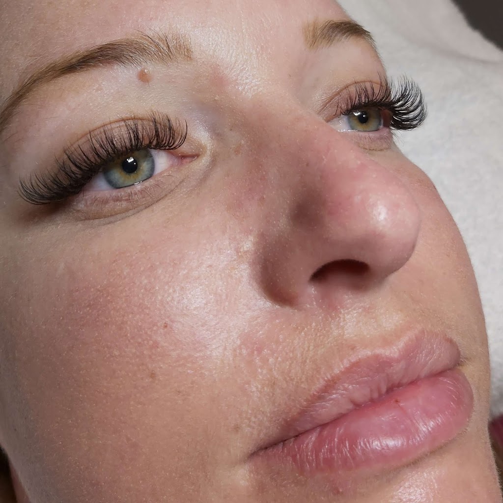 Lashstetics Lounge | 7428 Dale Rd, Cobourg, ON K9A 4J7, Canada | Phone: (647) 887-8784