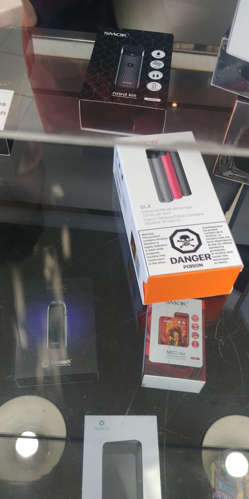 QVAP Articles pour Vapoteurs | 1856 Rue Fleury E, Montréal, QC H2B 1H7, Canada | Phone: (514) 382-7827