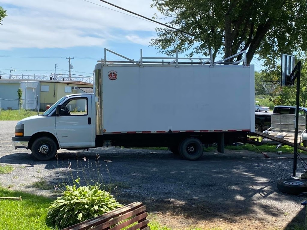 Déménagement 100 limites | 206 Rue Valroc, Lévis, QC G7A 2J6, Canada | Phone: (418) 809-7805