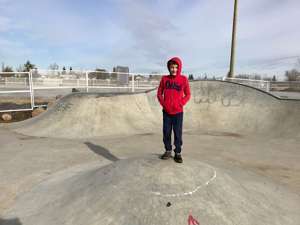Gibbons Skatepark | 5002 51 Ave #4910, Gibbons, AB T0A 1N0, Canada | Phone: (780) 923-3331