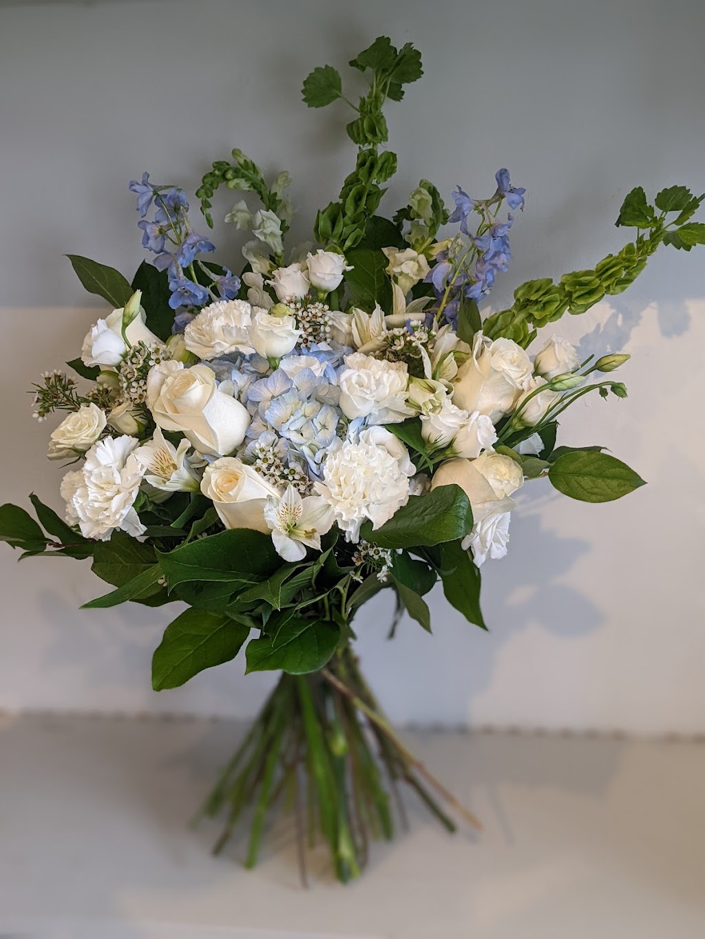 Flower Trends Florists | 114 Woodlawn Rd, Dartmouth, NS B2W 2S7, Canada | Phone: (877) 207-7673