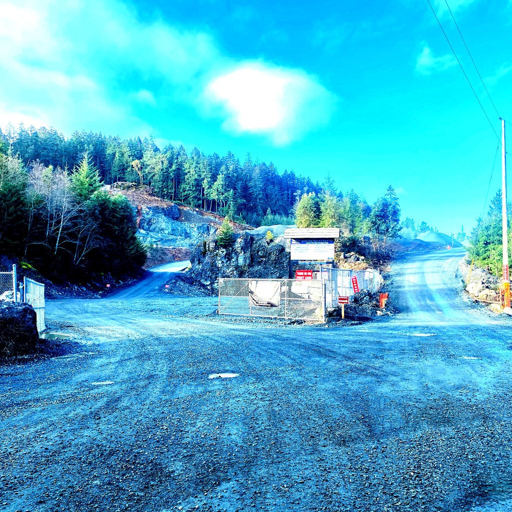 Spider Lake Rock And Gravel Ltd | 2800 Marshland Rd, Qualicum Beach, BC V9K 2L7, Canada | Phone: (250) 927-7625