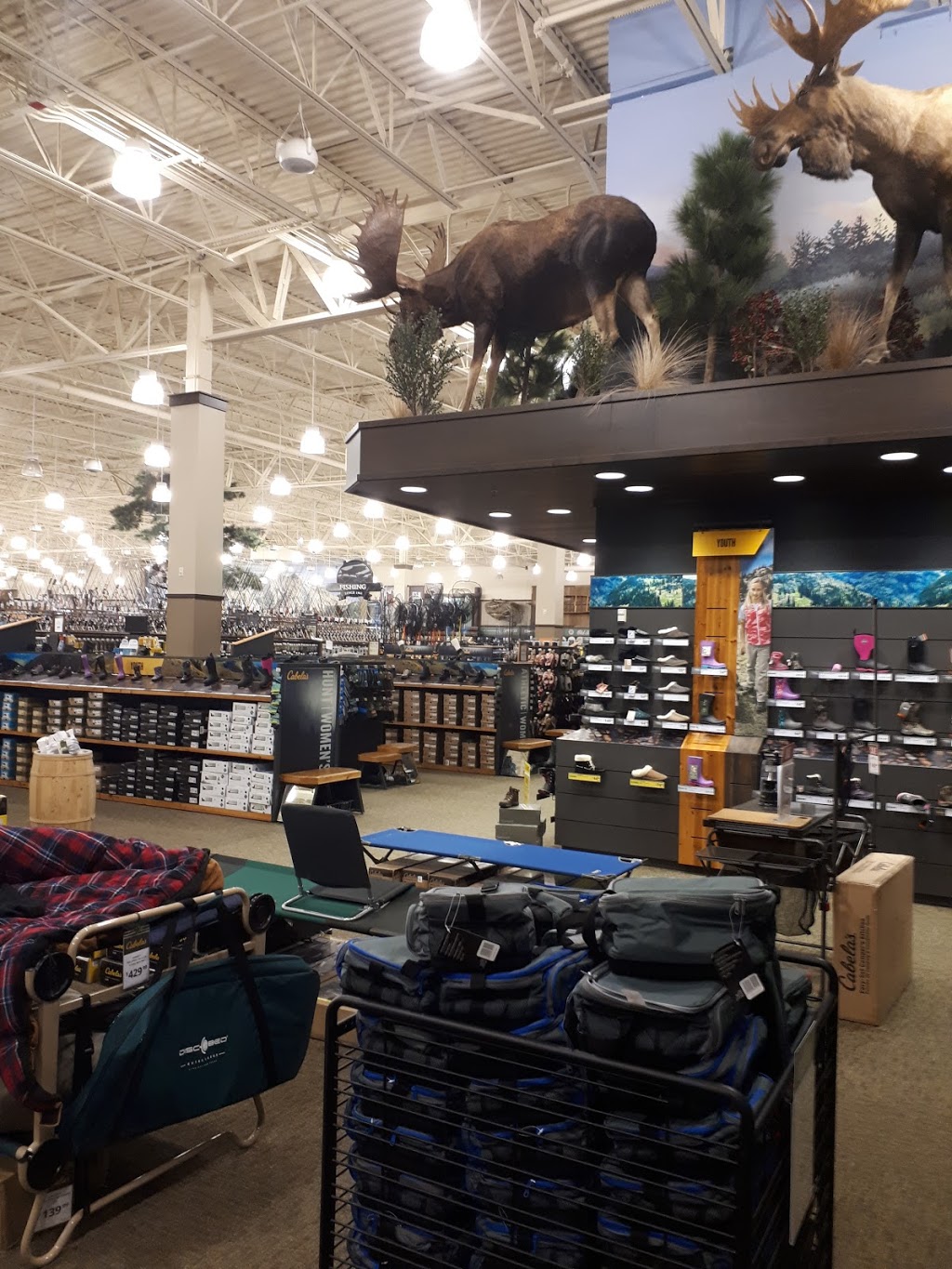 Cabelas Barrie | Park Place Centre, 50 Concert Way, Barrie, ON L4N 6N5, Canada | Phone: (705) 735-8900