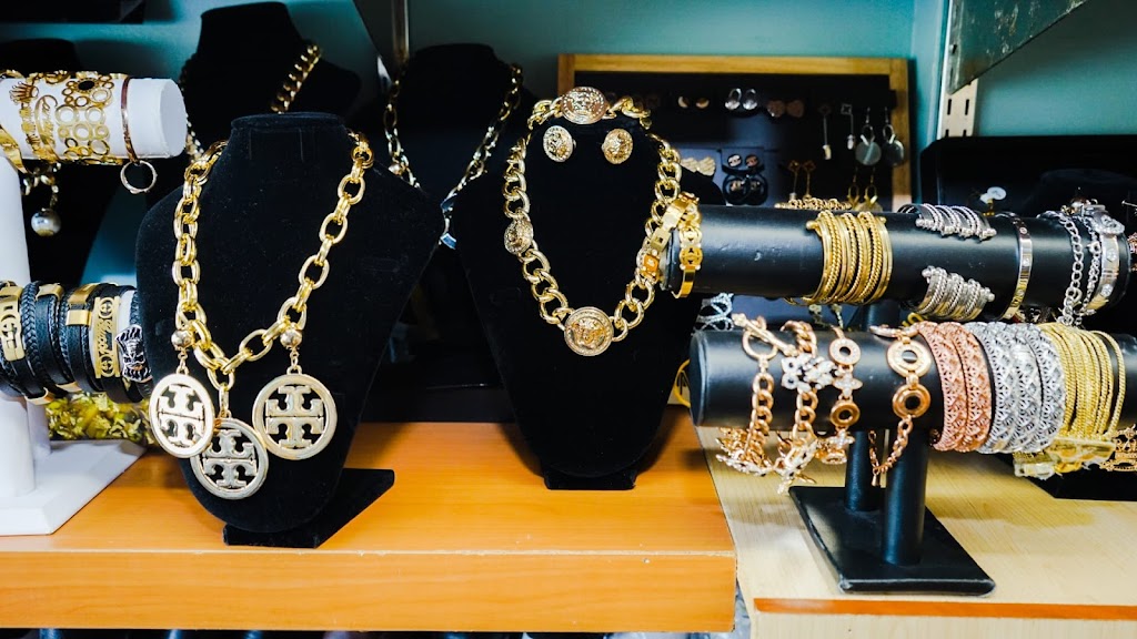 UAC Textiles | 2708 Jane St, North York, ON M3L 2E8, Canada | Phone: (416) 602-5040