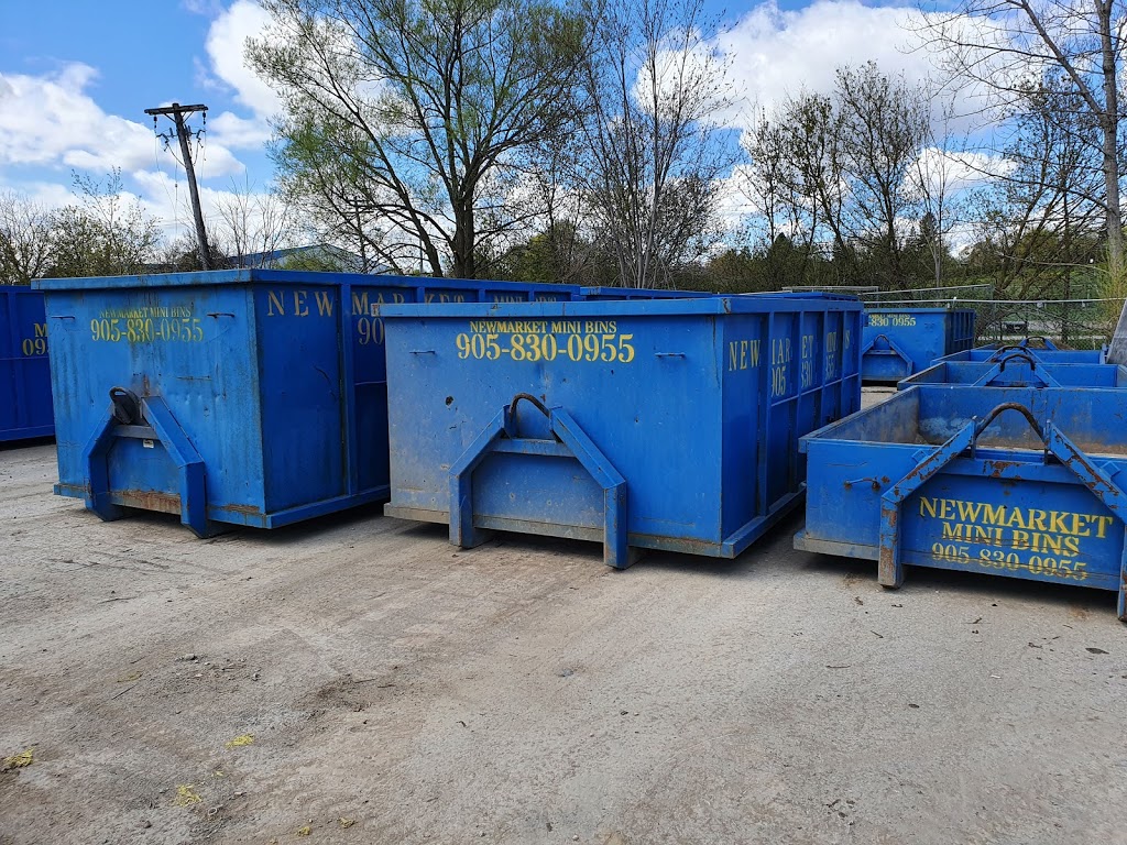 Newmarket Mini Bins | 15540 Yonge St, Aurora, ON L4G 1P2, Canada | Phone: (905) 830-0955