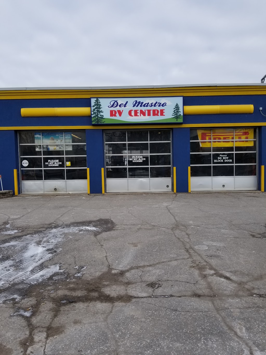 Del Mastro RV Centre | 48 Lansdowne St W, Peterborough, ON K9J 1Y1, Canada | Phone: (705) 742-1150