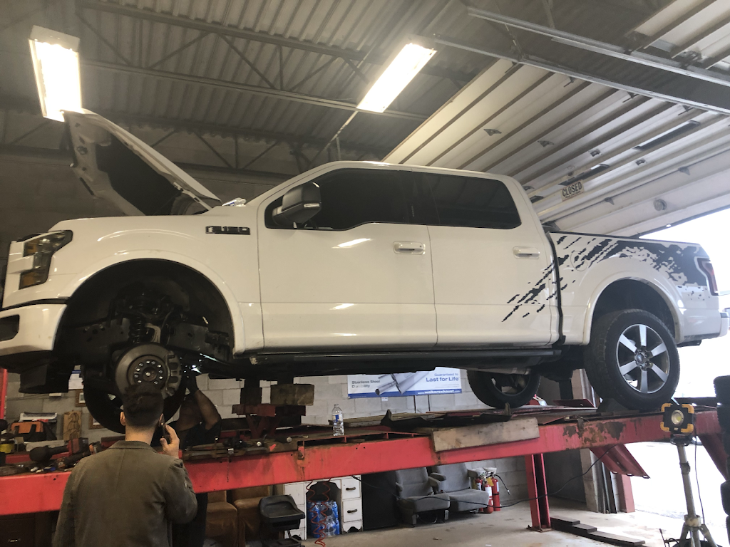Firouz Auto Shop | 300 Enford Rd unit 11, Richmond Hill, ON L4C 3E8, Canada | Phone: (647) 527-5527