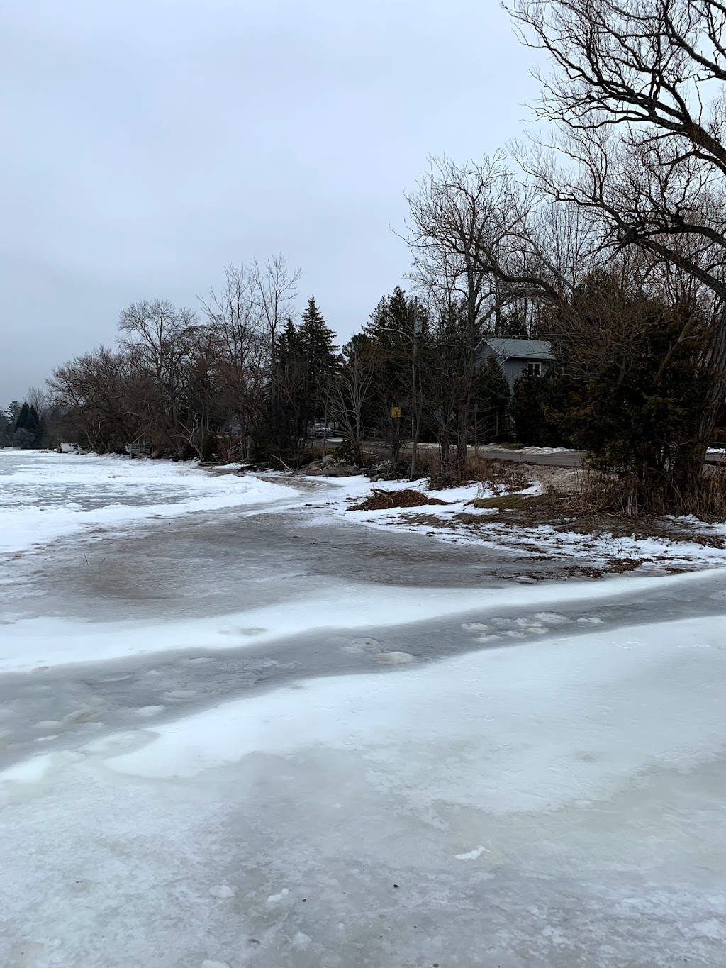 Sunnybrook Home | 825 Lake Dr E, Jacksons Point, ON L0E 1L0, Canada | Phone: (905) 722-3184