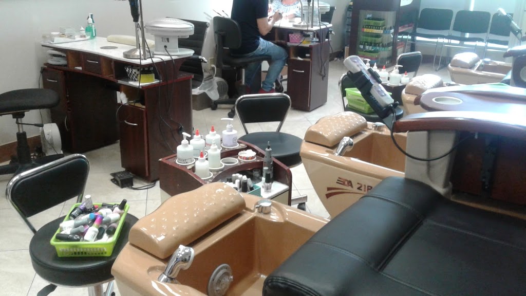 Diamond Nails & Spa | 2, 4750 Bank St, Gloucester, ON K1T 0K8, Canada | Phone: (613) 425-7770
