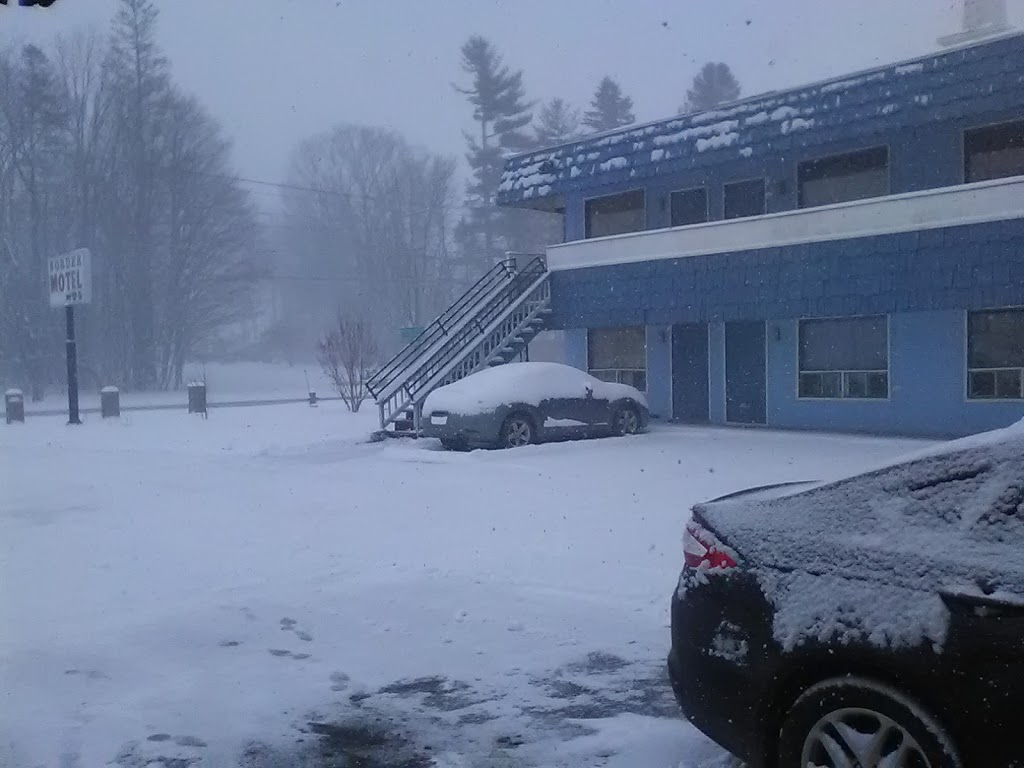 Border Motel | 3004 US-5, Derby, VT 05829, USA | Phone: (802) 766-8000