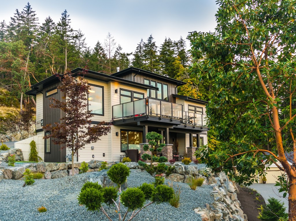 Alair Homes West Vancouver | 5860 Falcon Rd, West Vancouver, BC V7W 1W5, Canada | Phone: (778) 929-8292
