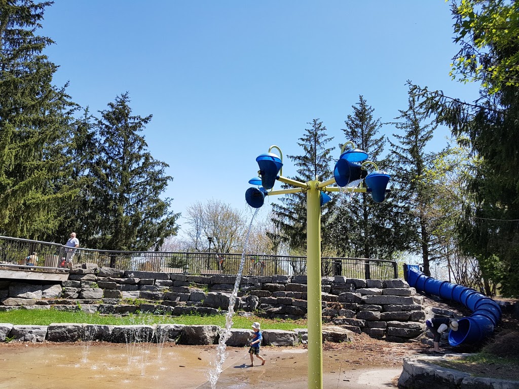 Brewer Park | 100 Brewer Way, Ottawa, ON K1S 5T1, Canada | Phone: (613) 247-4938