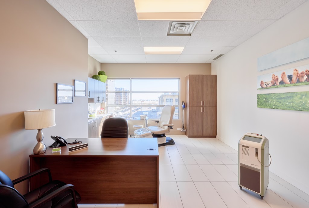 Clinique Podiatrique Pierre Le Gardeur | 1000 Montée des Pionniers #330, Terrebonne, QC J6V 1S8, Canada | Phone: (450) 914-2141