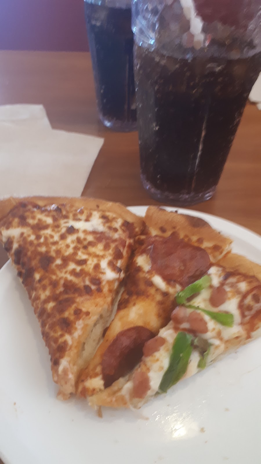 Pizza Hut | 1 Commerce Rd, Lindsay, ON K9V 5Y3, Canada | Phone: (705) 324-7591