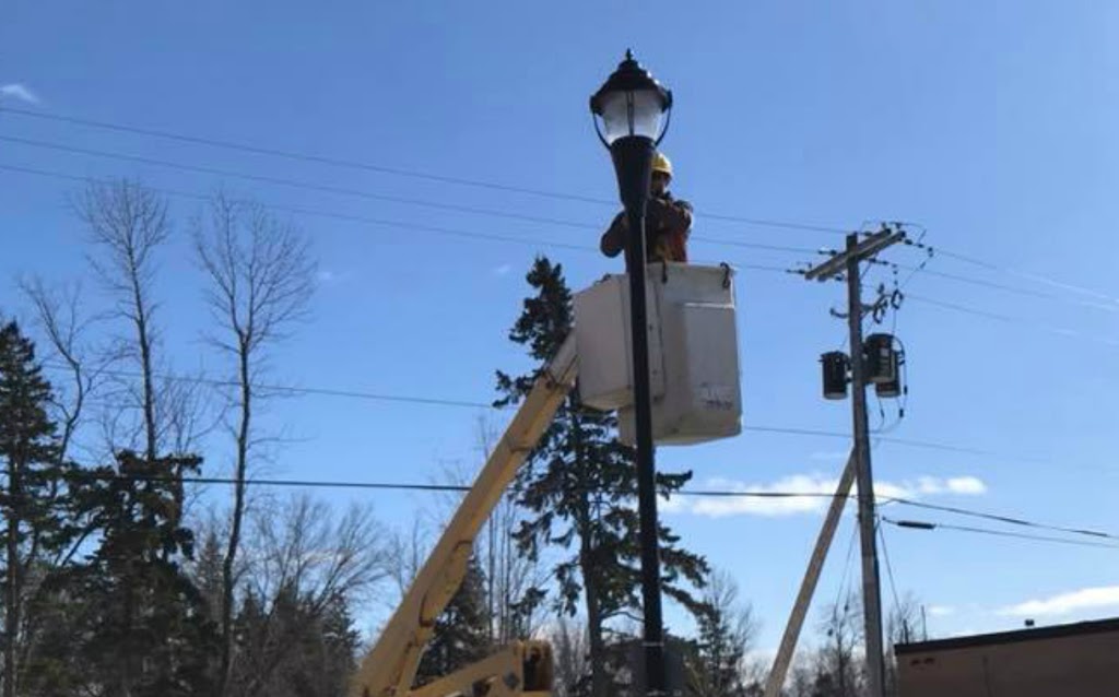 Jet Electrical Contractors Inc. | 1N7, 225 James A. Brennan Rd, Gananoque, ON K7G 1N7, Canada | Phone: (613) 484-0989