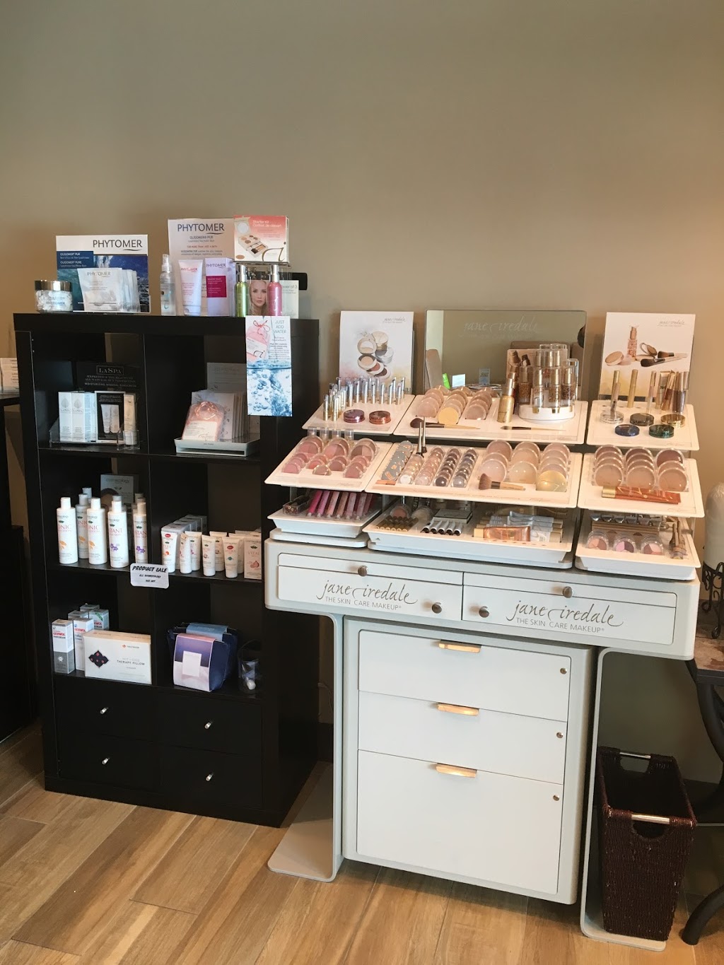 Lakeside Spa | 755 Lake Bonavista Dr SE, Calgary, AB T2J 0N3, Canada | Phone: (403) 815-8660