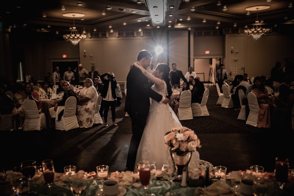 LightStruck Photo Project | 89 Pennyhill Gate, Winnipeg, MB R2P 1W7, Canada | Phone: (204) 583-2888