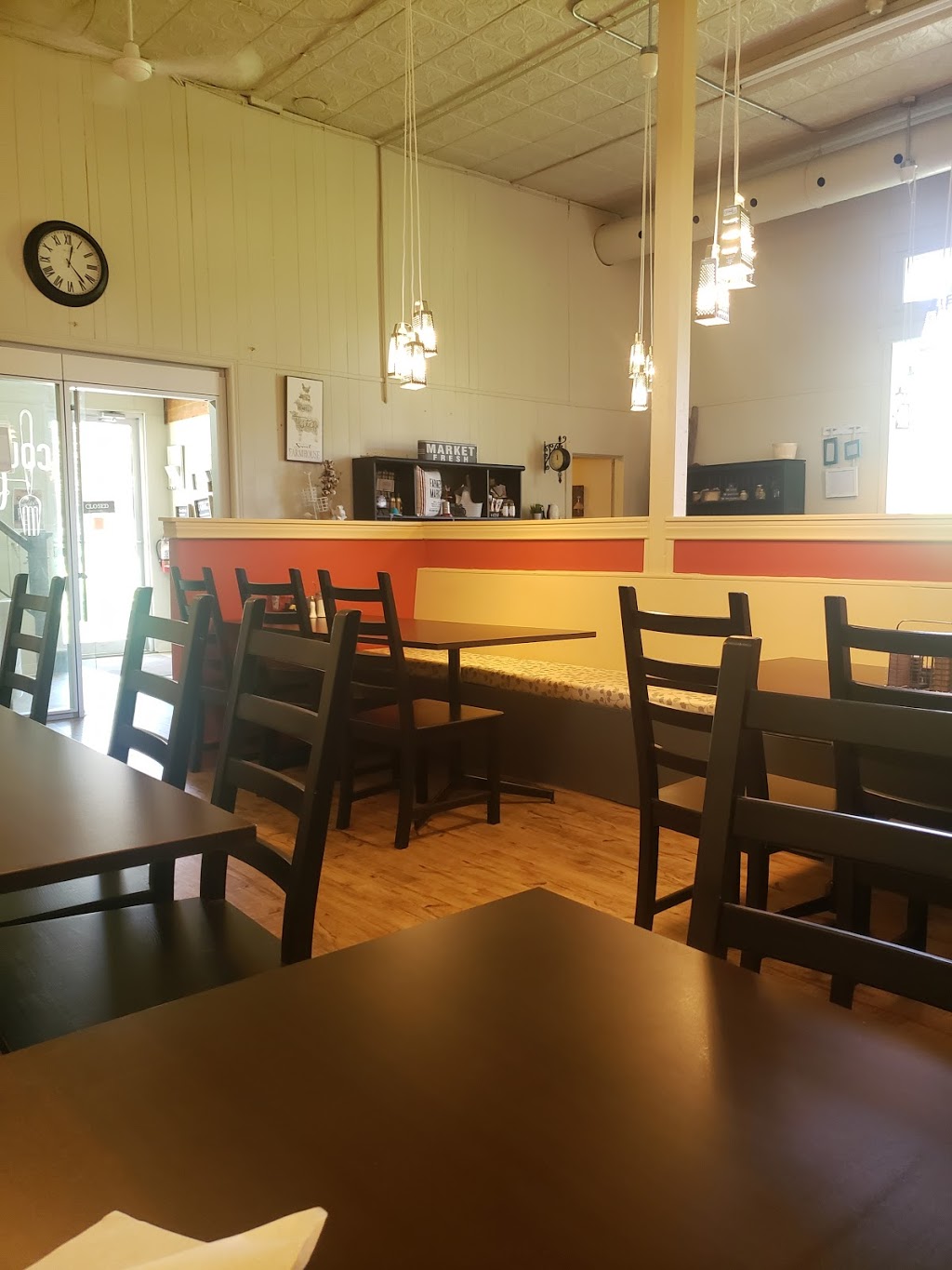 Country Fork | 1048 Bay St, Port Rowan, ON N0E 1M0, Canada | Phone: (226) 534-1616