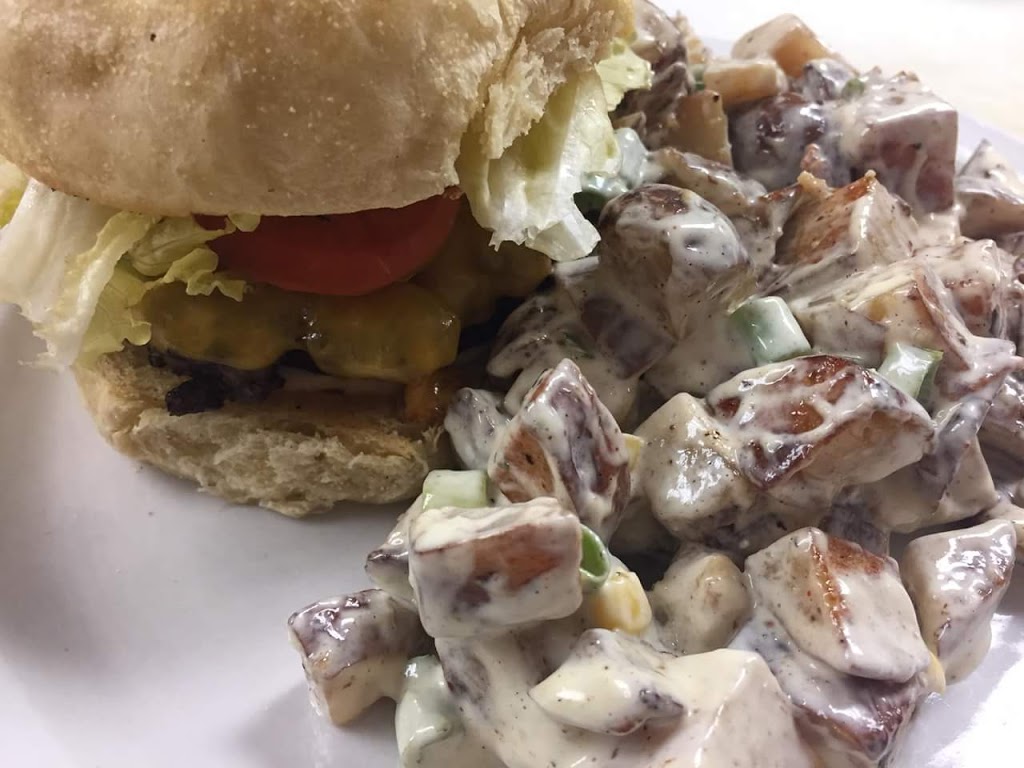 Annajos Bistro | 289 Main Ave, Plum Coulee, MB R0G 1R0, Canada | Phone: (204) 829-3578