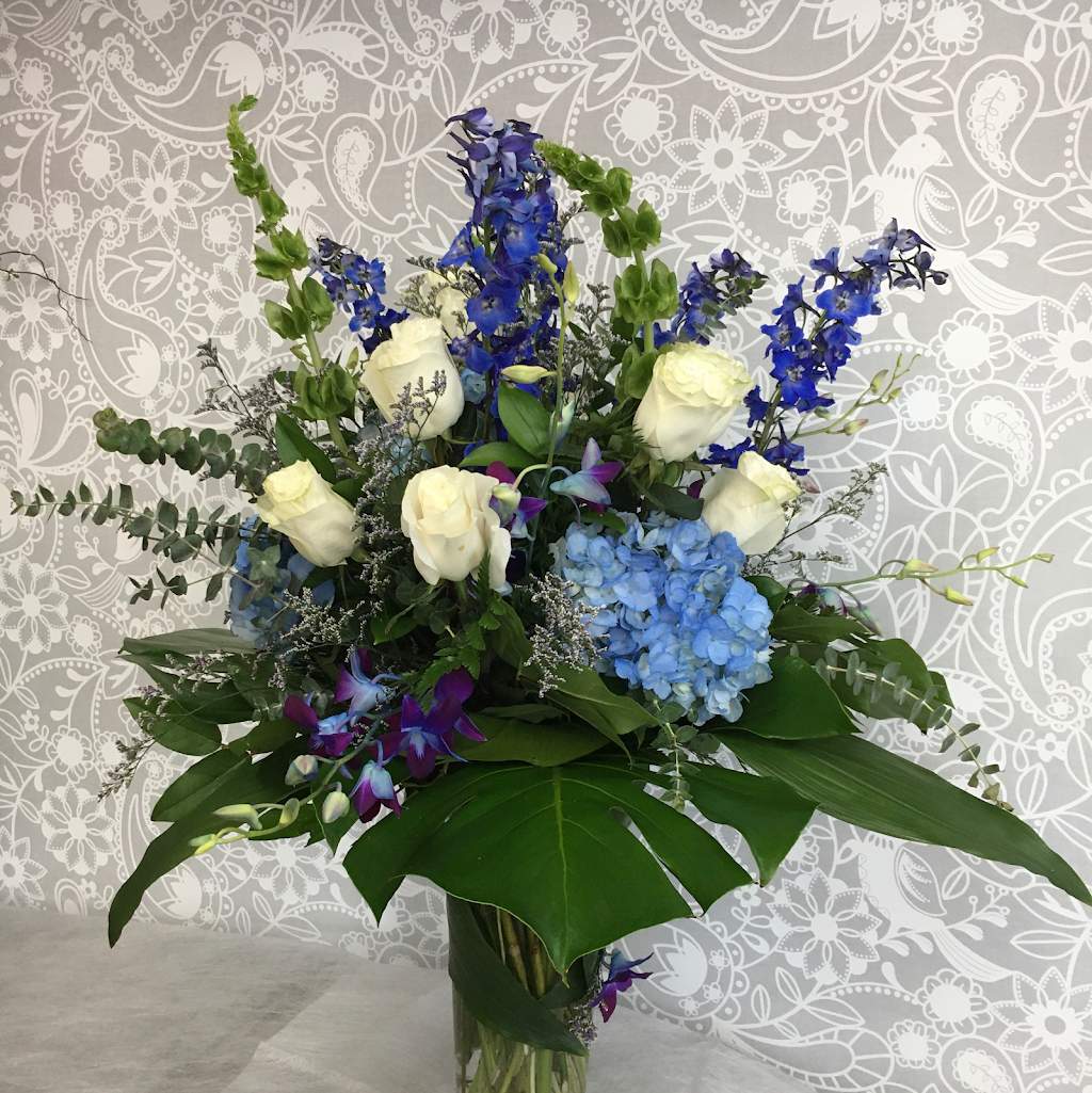 Florist Il Paradiso | 40-b Bd de la Concorde E, Laval, QC H7G 4Y1, Canada | Phone: (450) 663-3825