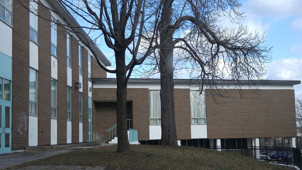 Rosedale Heights School of the Arts | 711 Bloor St E, Toronto, ON M4W 1J4, Canada | Phone: (416) 393-1580