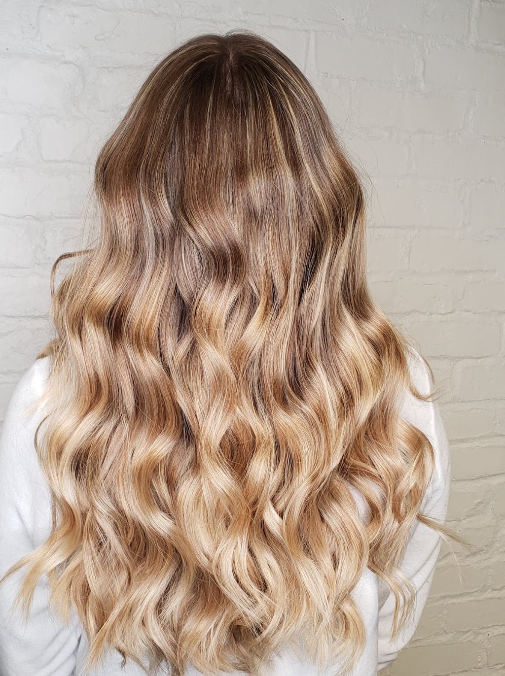 Societe Beaute Inc | 50 Chem. de la Rabastalière E, Saint-Bruno-de-Montarville, QC J3V 2A5, Canada | Phone: (450) 653-9800