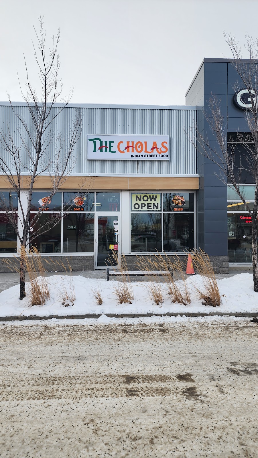 The Cholas | 409 E Hills Blvd SE #607, Calgary, AB T2A 4X7, Canada | Phone: (587) 333-2324