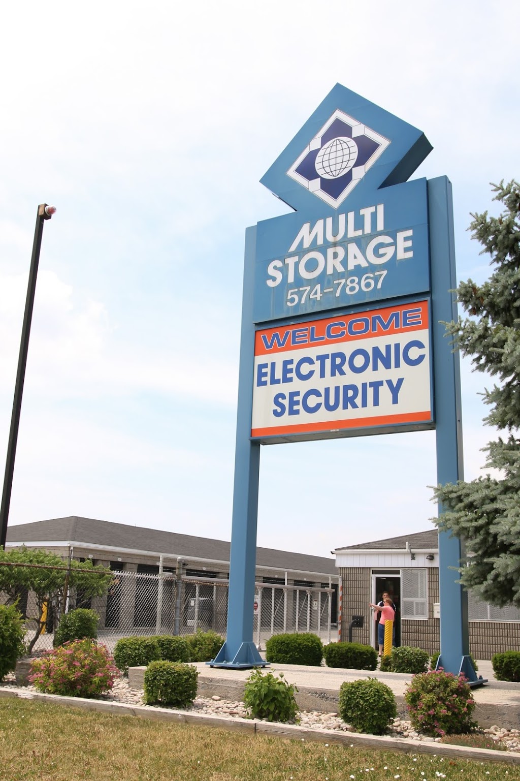 Multi Storage Hamilton | 1120 Stone Church Road East, Hamilton, ON L8W 2C7, Canada | Phone: (905) 574-7867