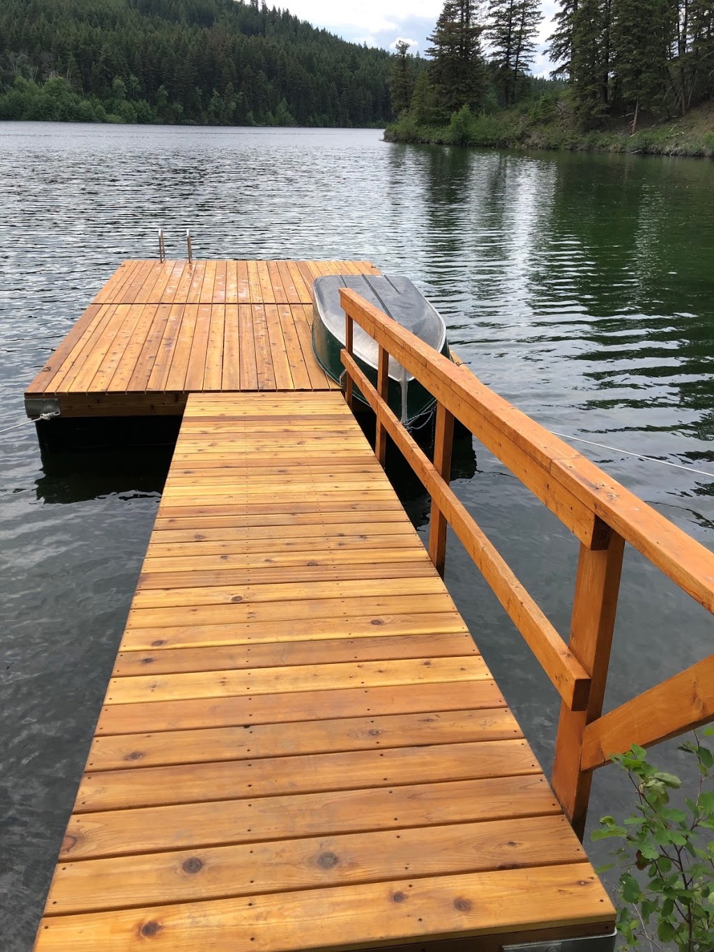 Sun N Fun Cedar Docks | 6765 Cools Rd, Vernon, BC V1B 3T2, Canada | Phone: (778) 475-3625