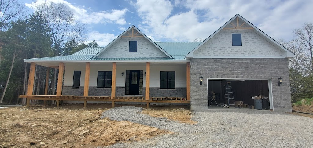 Kingston Siding Contractors | 137 Ford St, Kingston, ON K7K 4Z7, Canada | Phone: (613) 532-3154