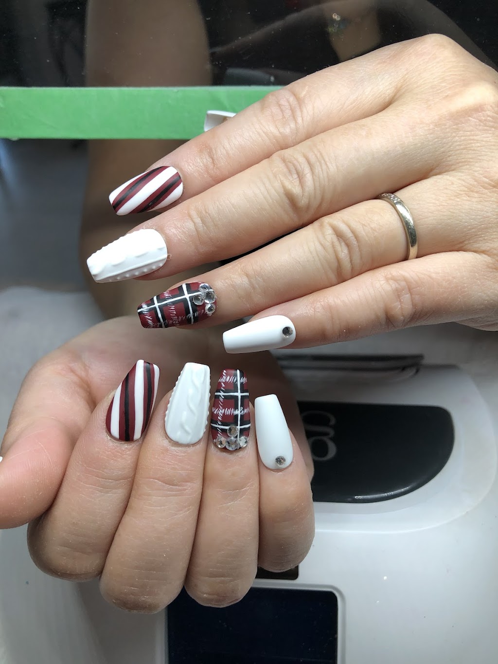 Monterey Park Nails & Spa | 2220 68 St NE #921, Calgary, AB T1Y 6Y7, Canada | Phone: (403) 455-2988