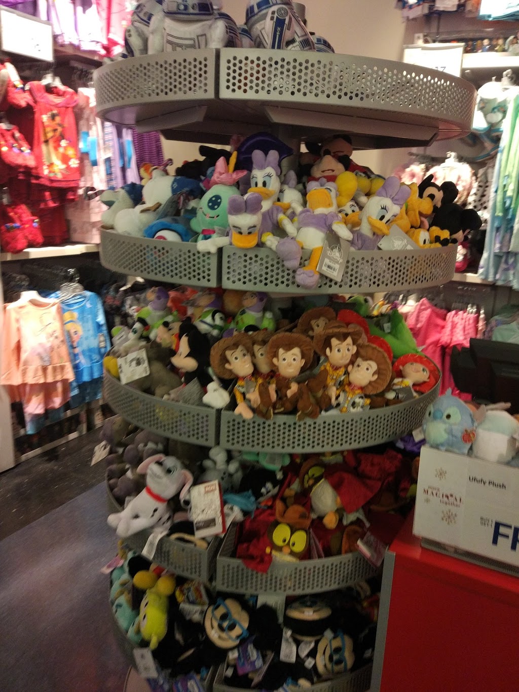 Disney Store | 261055 Crossiron Blvd, Rocky View No. 44, AB T4A 0G3, Canada | Phone: (403) 275-2628