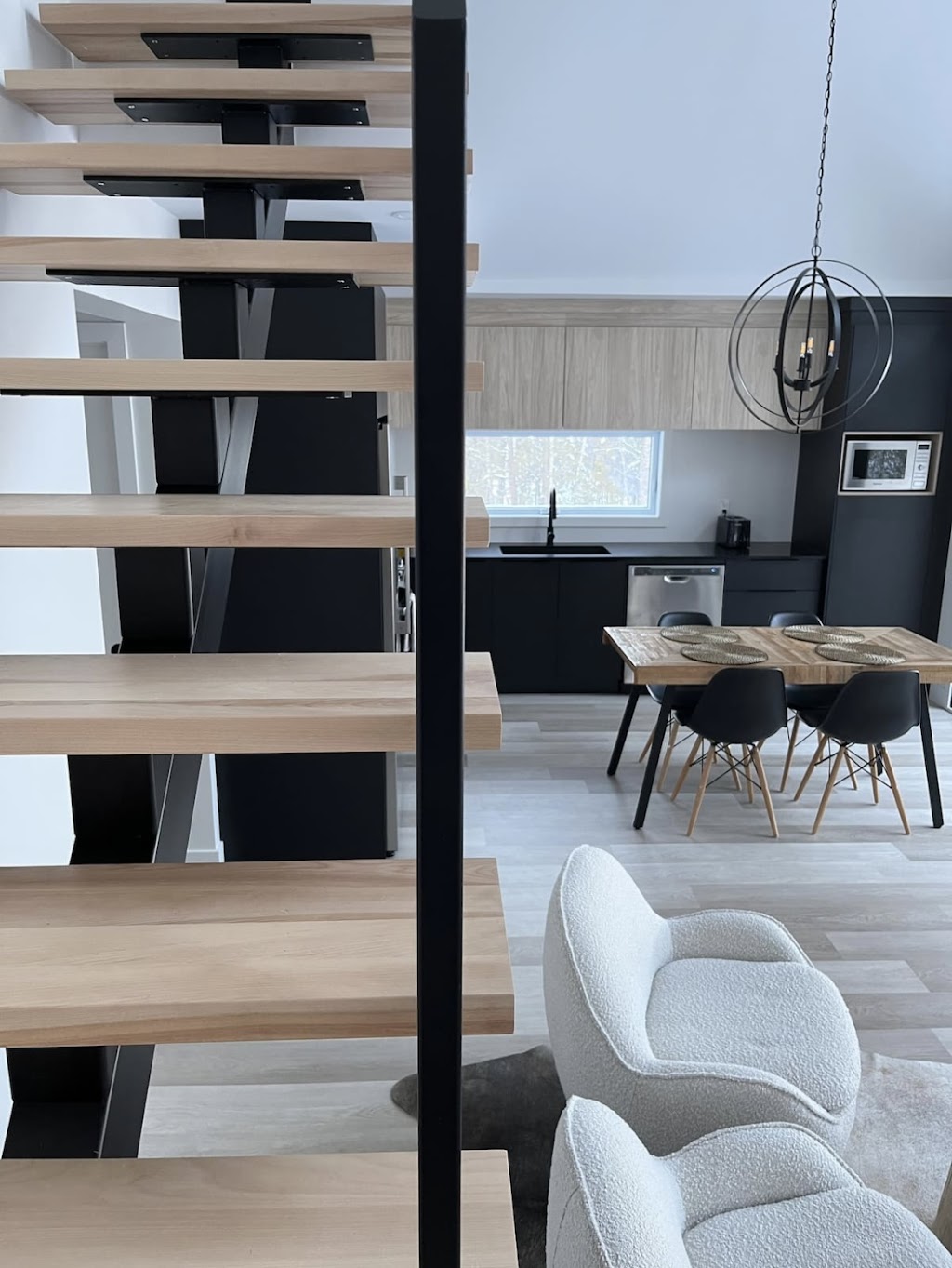 Chalet Le SNÖ house | Chem. du Qur du Cerf, Matawinie, QC J0K 2B0, Canada | Phone: (819) 269-6043