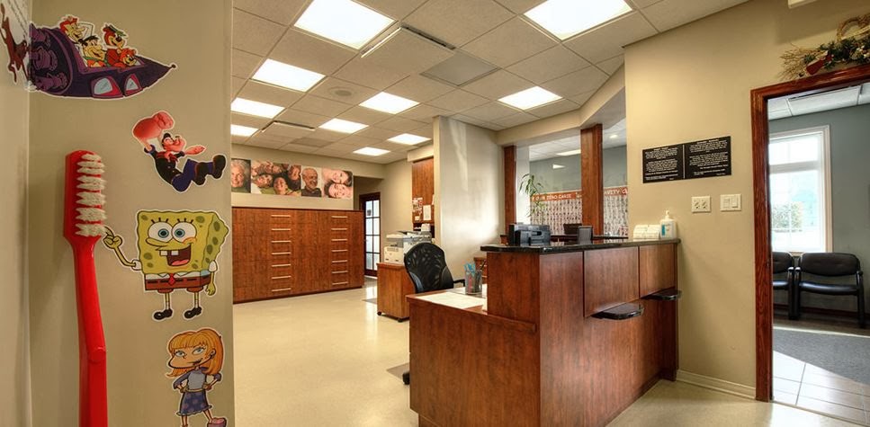 Racine Jean Marc P Dr | 2115 Laval Rd, Bourget, ON K0A 1E0, Canada | Phone: (613) 487-2740