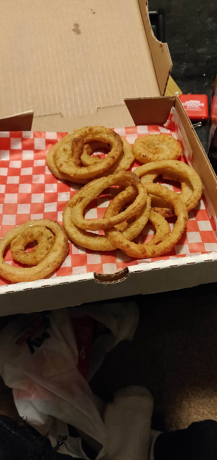 Big Daddys Pizza, BBQ & Poutine | 22709 Lougheed Hwy, Maple Ridge, BC V2X 2V5, Canada | Phone: (604) 467-6666