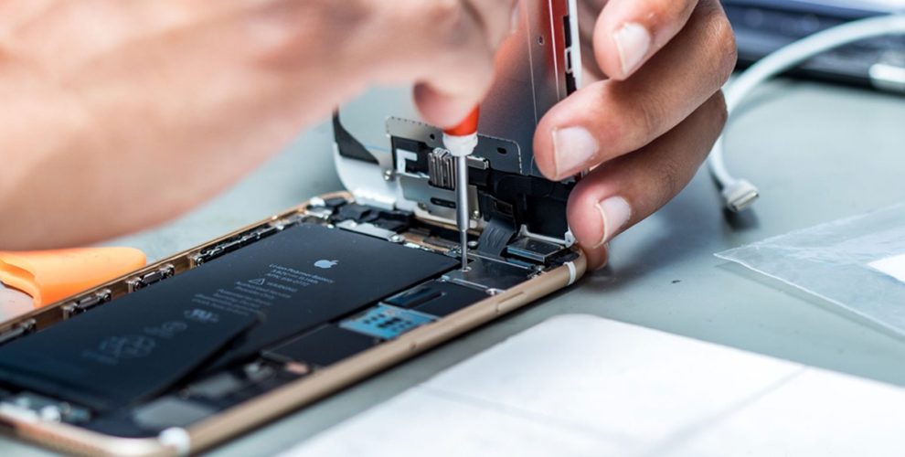 Guelph Cellphone Repairs | 166 Deerpath Dr #83, Guelph, ON N1K 0E2, Canada | Phone: (226) 206-1998